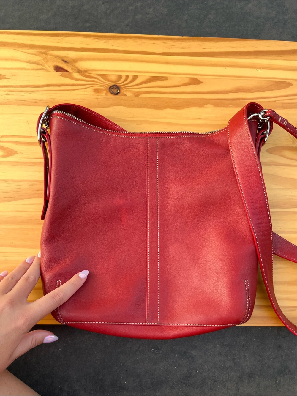 Vintage Coach Red Leather Crossbody Timeless Women's Shoulder Bag